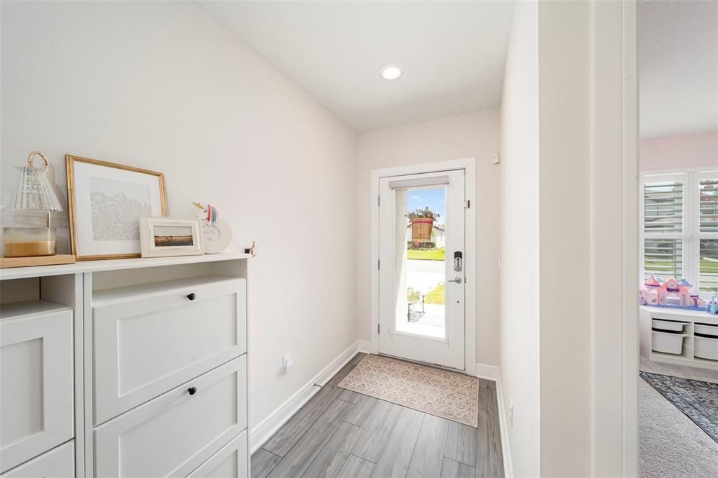 For Sale: $390,000 (4 beds, 2 baths, 1844 Square Feet)
