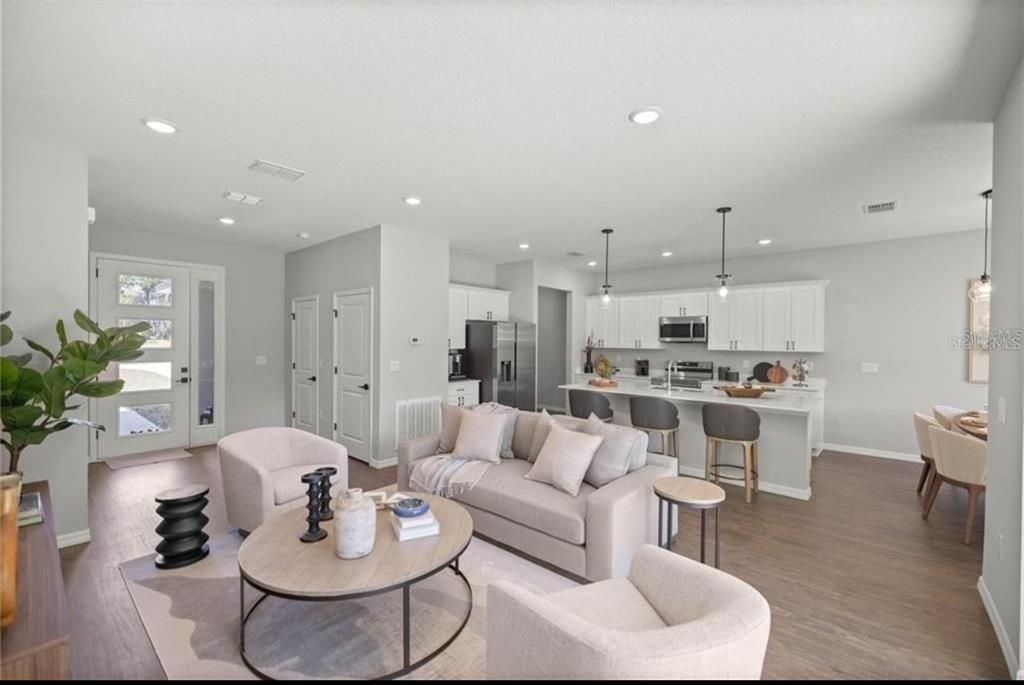 Active With Contract: $394,400 (4 beds, 2 baths, 1873 Square Feet)
