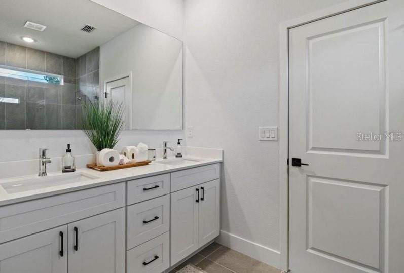 Active With Contract: $394,400 (4 beds, 2 baths, 1873 Square Feet)