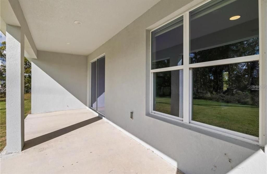 Active With Contract: $394,400 (4 beds, 2 baths, 1873 Square Feet)