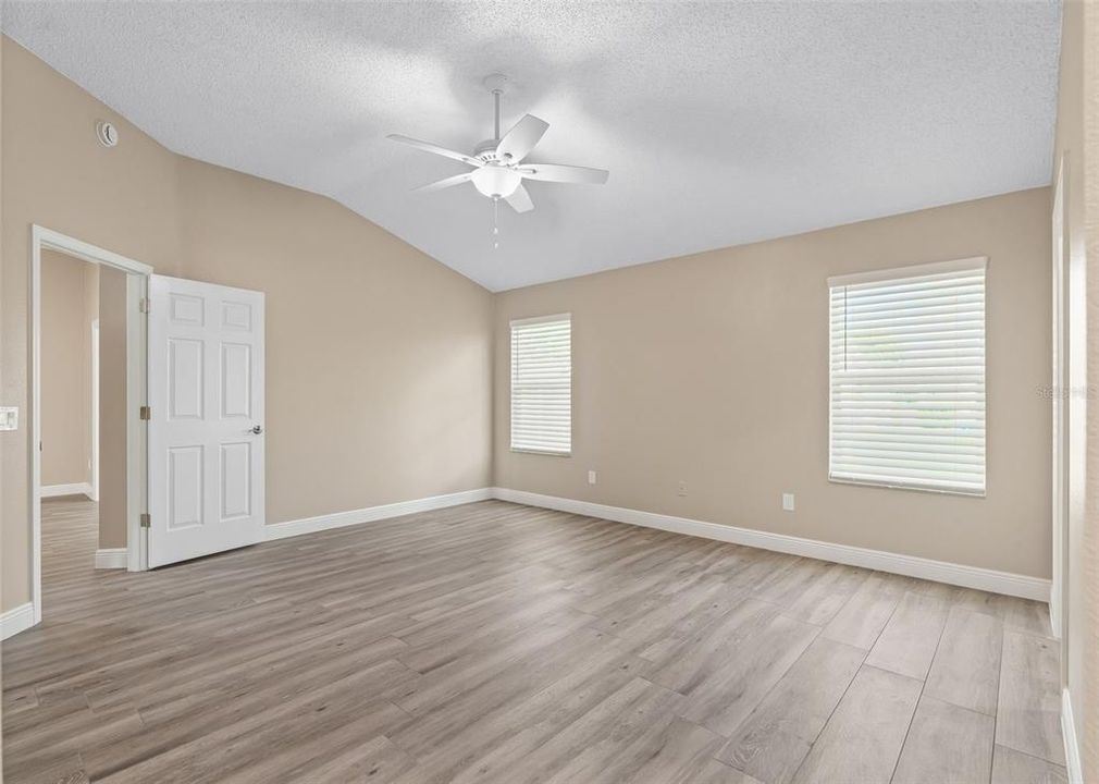 For Sale: $429,900 (3 beds, 2 baths, 1906 Square Feet)
