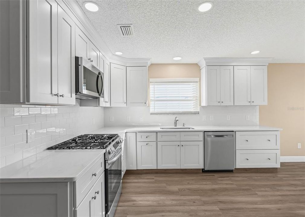 For Sale: $429,900 (3 beds, 2 baths, 1906 Square Feet)
