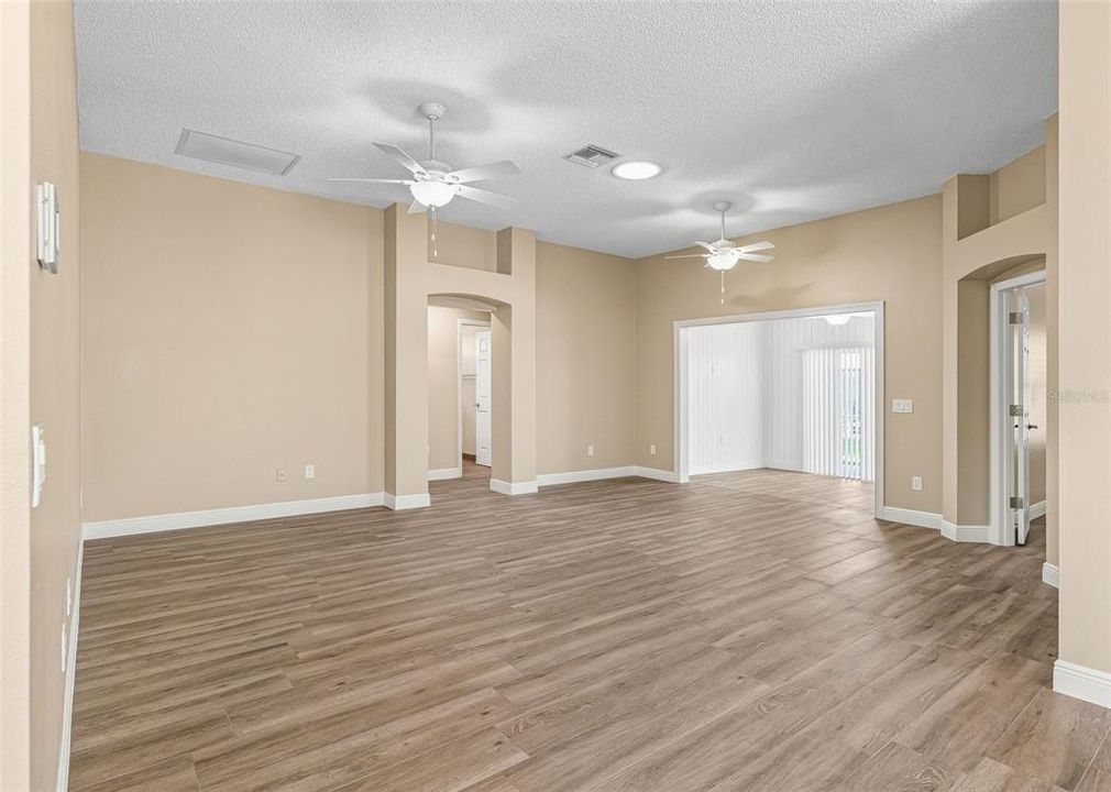For Sale: $429,900 (3 beds, 2 baths, 1906 Square Feet)