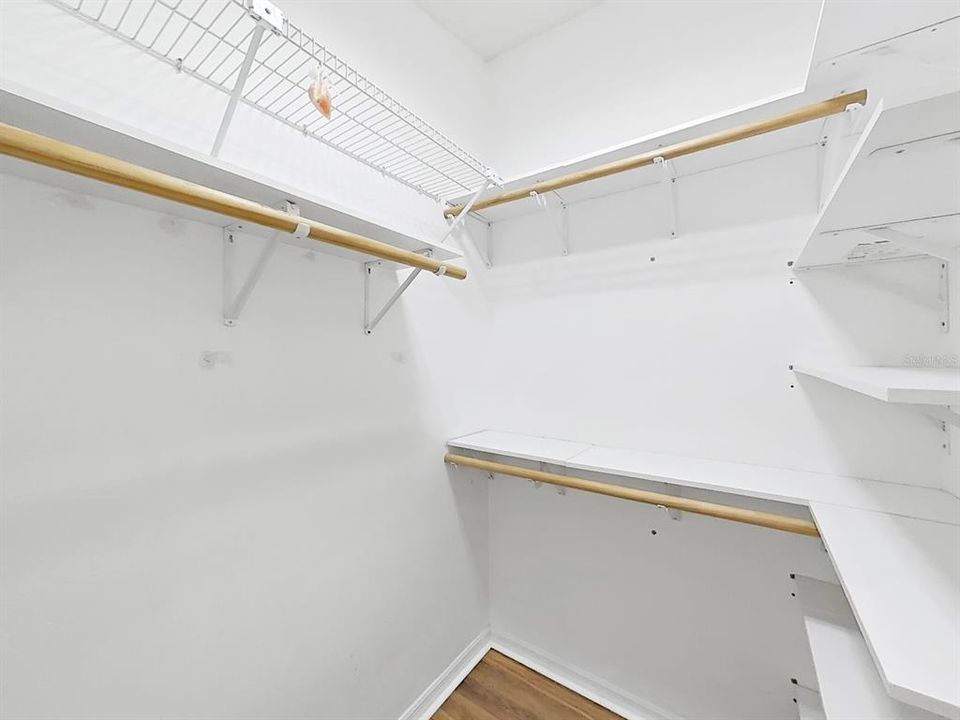 For Sale: $650,000 (4 beds, 2 baths, 2287 Square Feet)