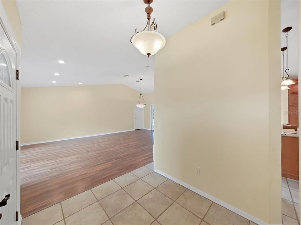 For Sale: $650,000 (4 beds, 2 baths, 2287 Square Feet)