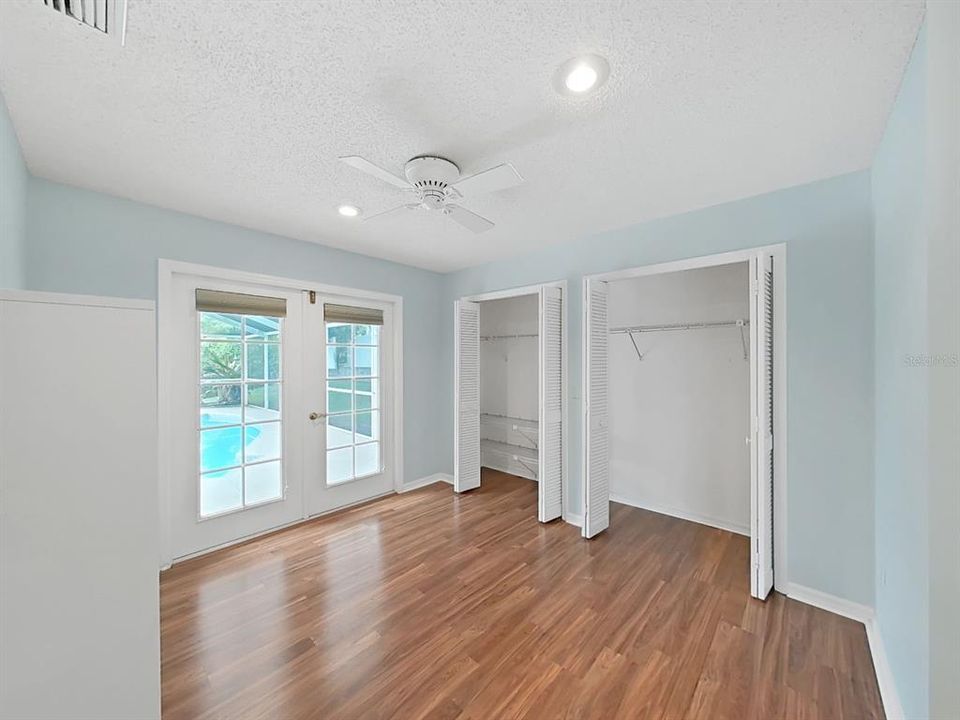 For Sale: $650,000 (4 beds, 2 baths, 2287 Square Feet)
