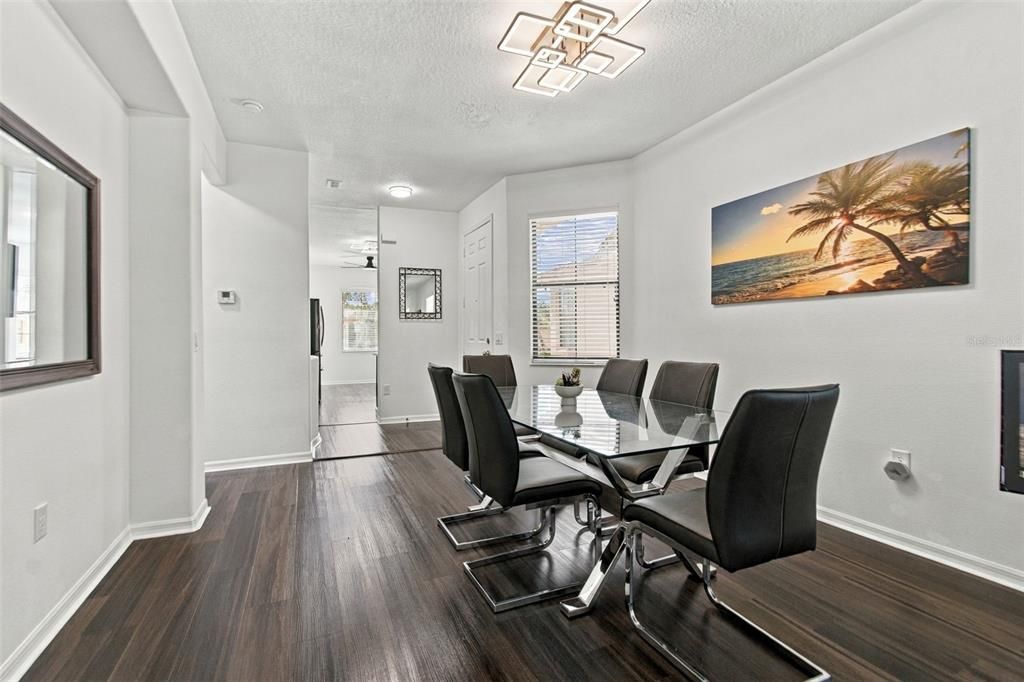 На продажу: $264,900 (2 спален, 2 ванн, 1507 Квадратных фут)