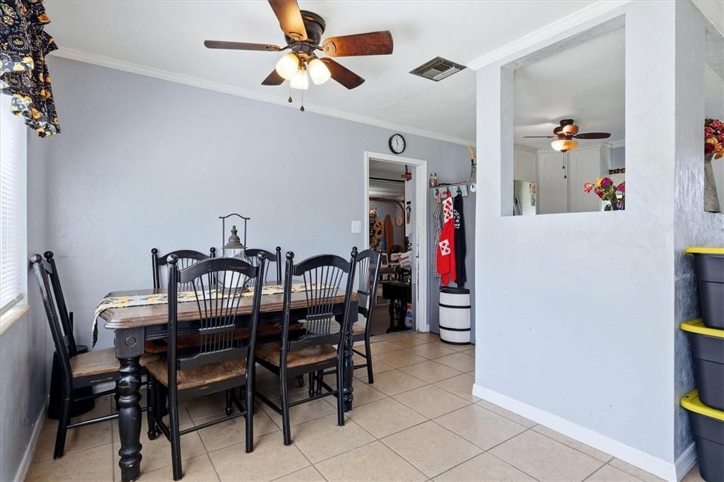 For Sale: $185,000 (3 beds, 1 baths, 1183 Square Feet)