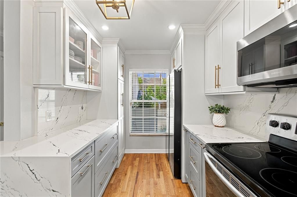 En Venta: $575,000 (2 camas, 2 baños, 1560 Pies cuadrados)