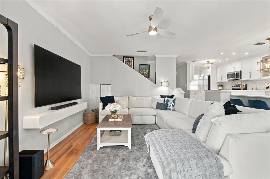 En Venta: $575,000 (2 camas, 2 baños, 1560 Pies cuadrados)
