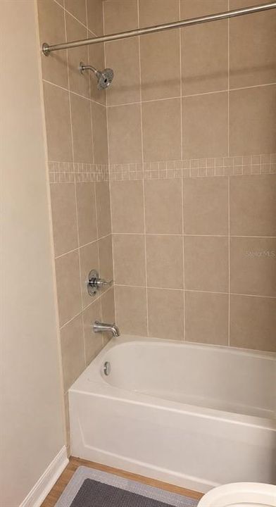В аренду: $2,200 (3 спален, 2 ванн, 1705 Квадратных фут)