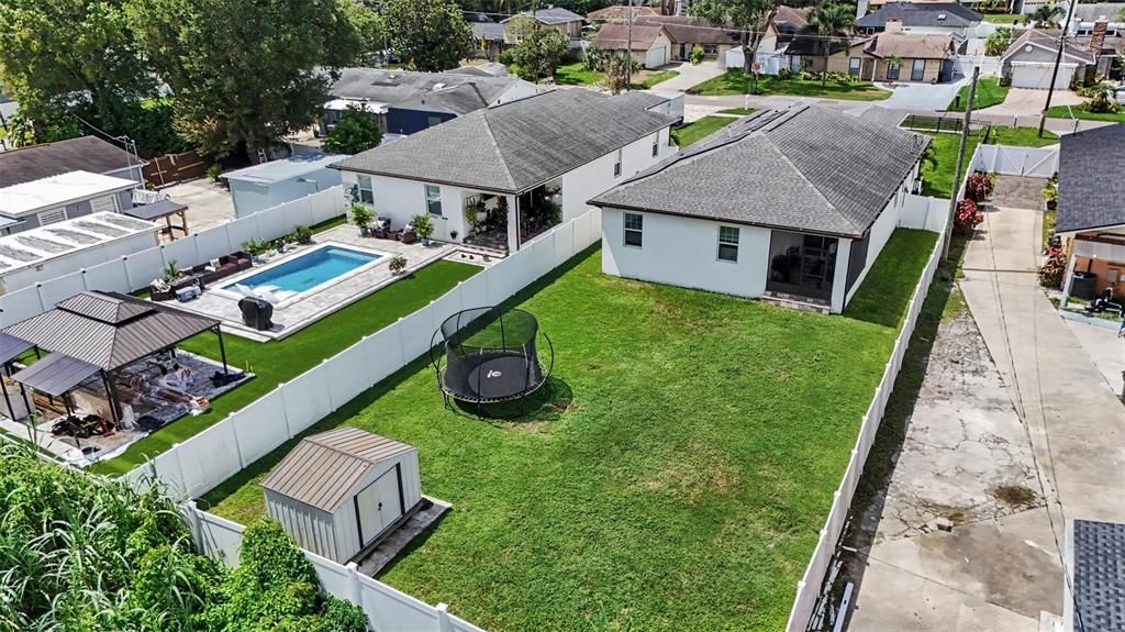 En Venta: $650,000 (3 camas, 2 baños, 1958 Pies cuadrados)
