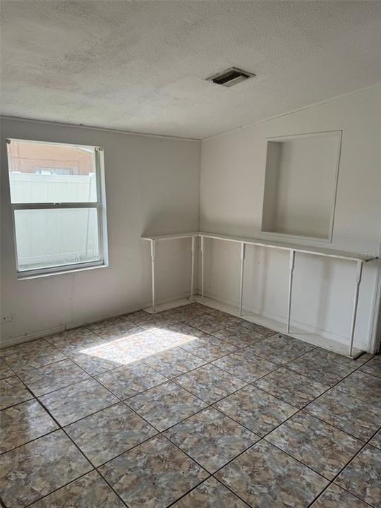 En Venta: $190,000 (2 camas, 1 baños, 1129 Pies cuadrados)