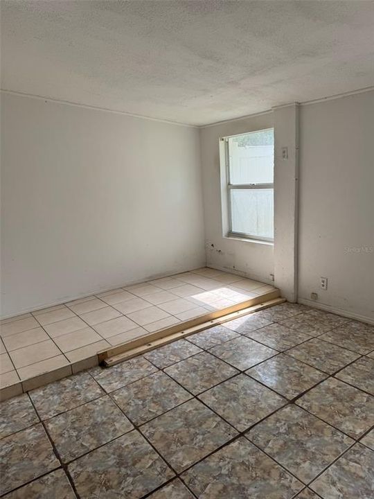 En Venta: $190,000 (2 camas, 1 baños, 1129 Pies cuadrados)