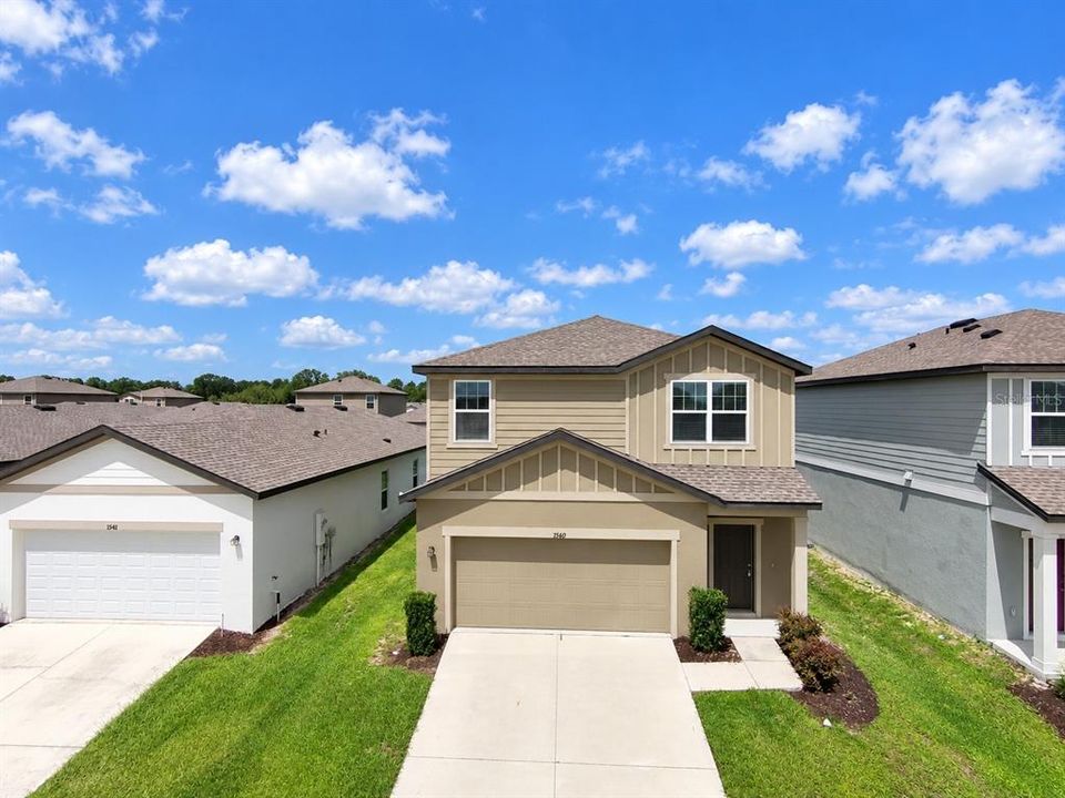 For Sale: $299,000 (3 beds, 2 baths, 1605 Square Feet)