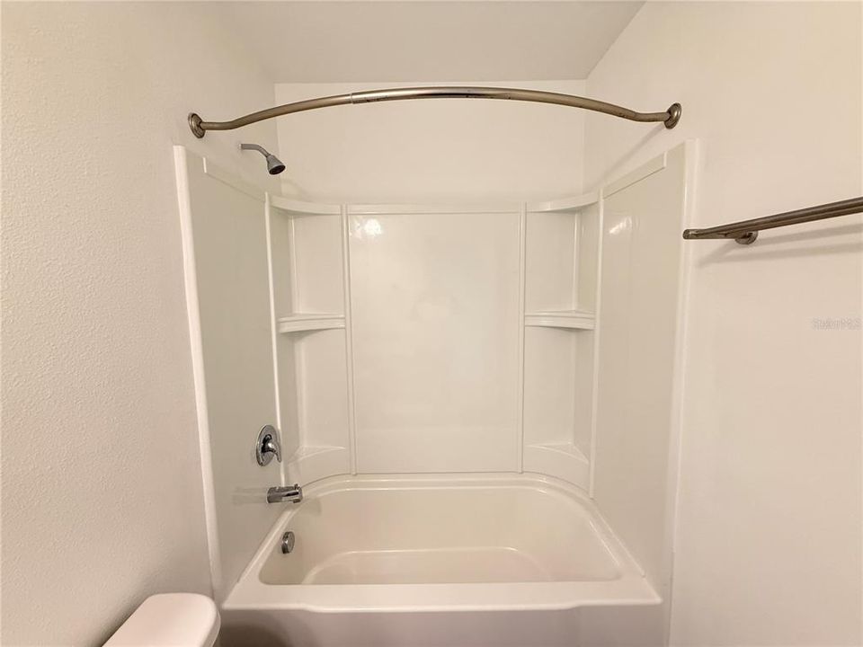 For Sale: $299,000 (3 beds, 2 baths, 1605 Square Feet)