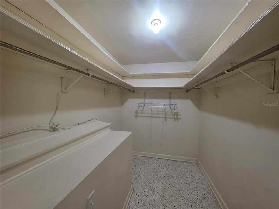 В аренду: $2,620 (5 спален, 3 ванн, 2451 Квадратных фут)