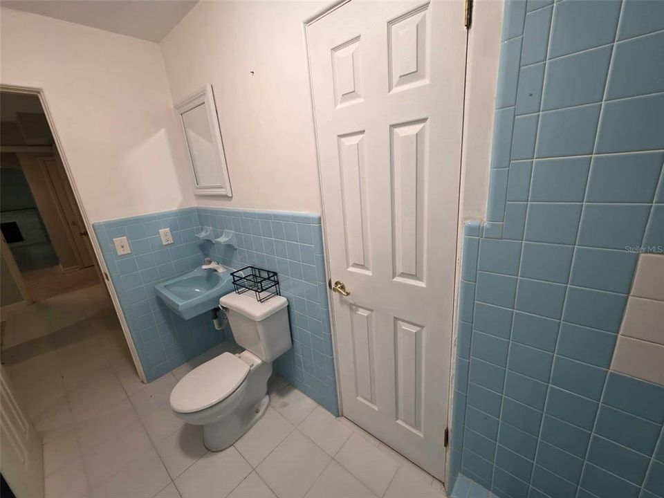 В аренду: $2,620 (5 спален, 3 ванн, 2451 Квадратных фут)