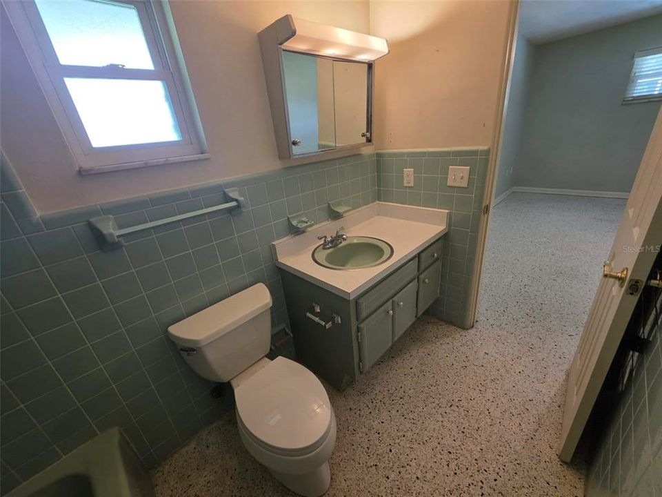 В аренду: $2,620 (5 спален, 3 ванн, 2451 Квадратных фут)