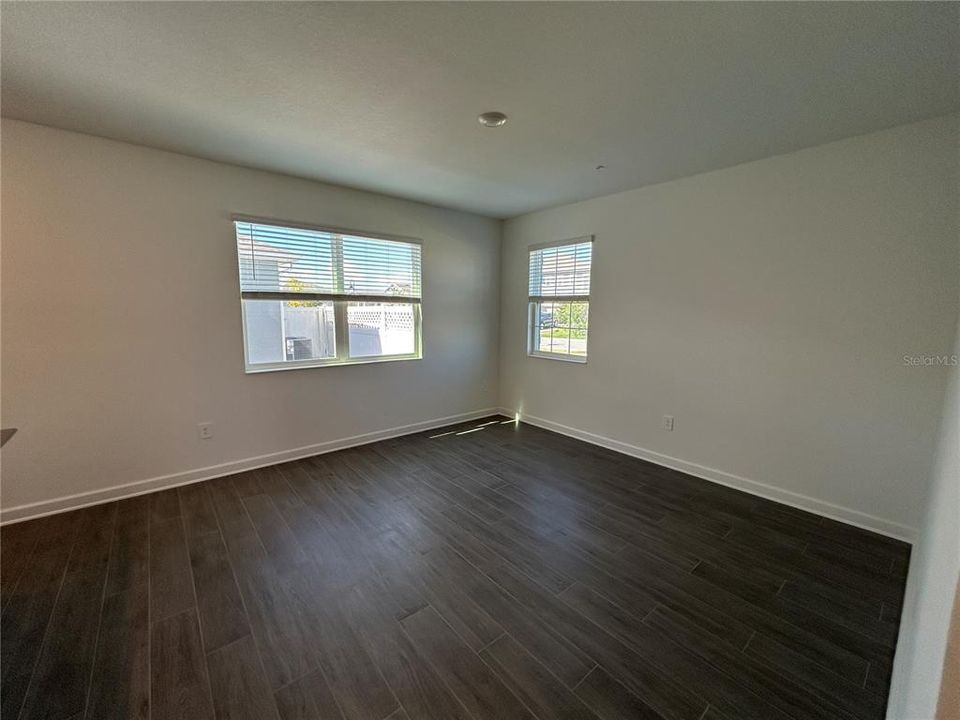 En Renta: $2,600 (3 camas, 2 baños, 1717 Pies cuadrados)