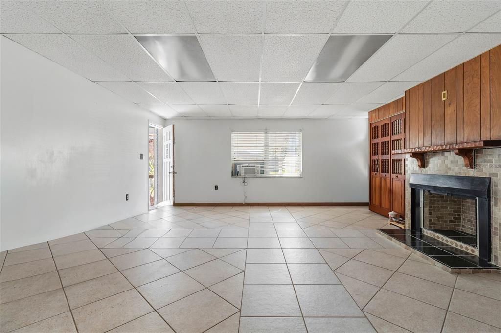 En Venta: $259,900 (3 camas, 2 baños, 1315 Pies cuadrados)