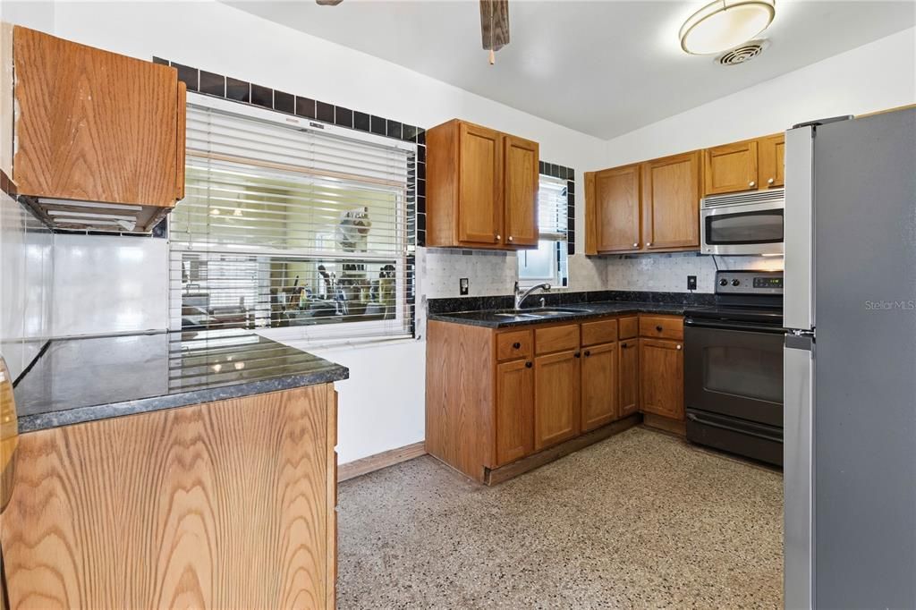 En Venta: $259,900 (3 camas, 2 baños, 1315 Pies cuadrados)