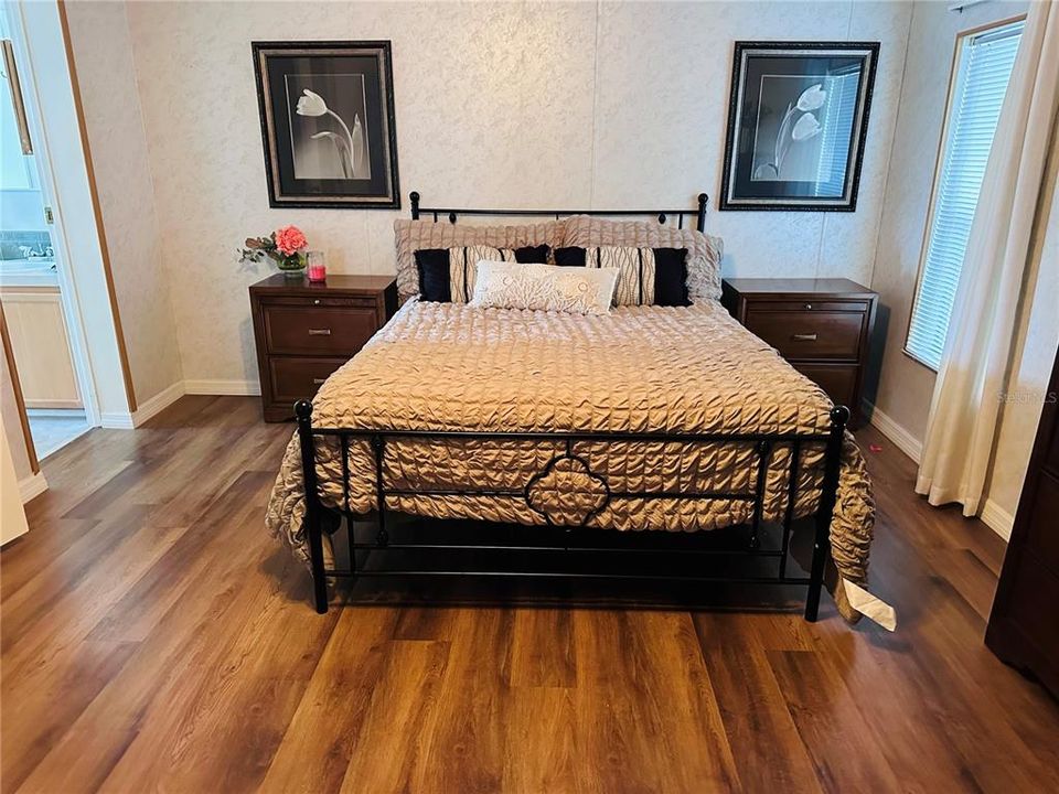 For Sale: $240,000 (3 beds, 2 baths, 1485 Square Feet)