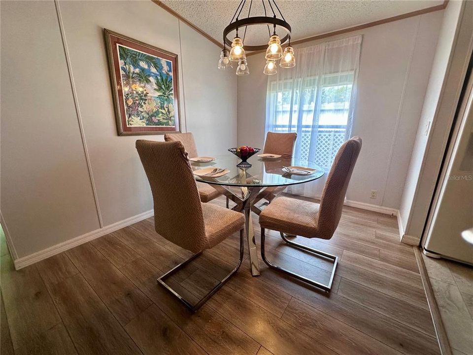 For Sale: $240,000 (3 beds, 2 baths, 1485 Square Feet)