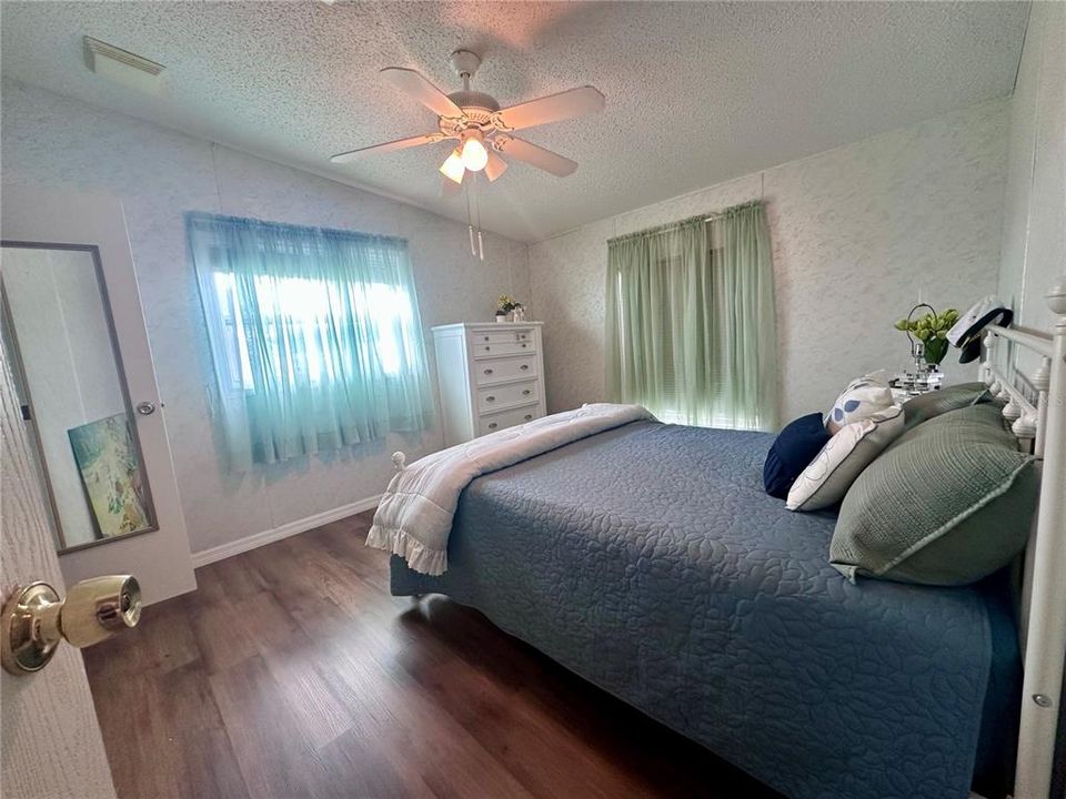 For Sale: $240,000 (3 beds, 2 baths, 1485 Square Feet)