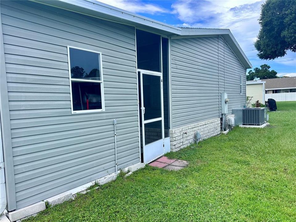 For Sale: $240,000 (3 beds, 2 baths, 1485 Square Feet)