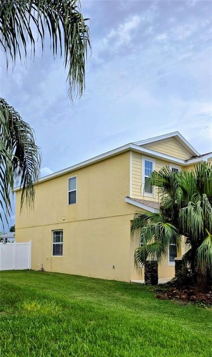 En Venta: $475,000 (4 camas, 2 baños, 2697 Pies cuadrados)
