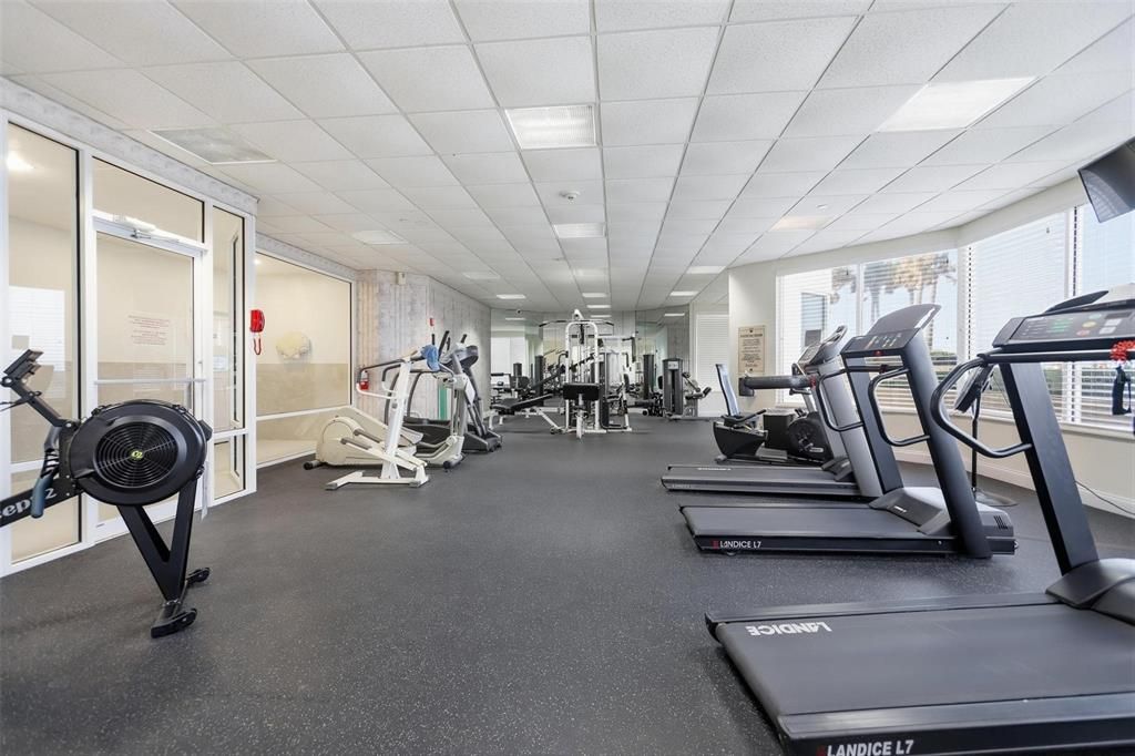 待售: $472,000 (2 贝兹, 2 浴室, 1561 平方英尺)