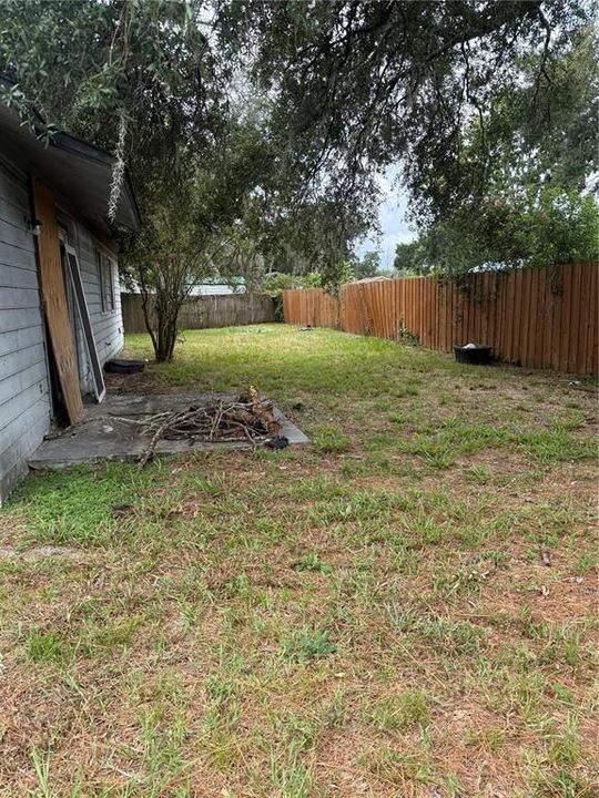 На продажу: $262,000 (3 спален, 2 ванн, 1068 Квадратных фут)