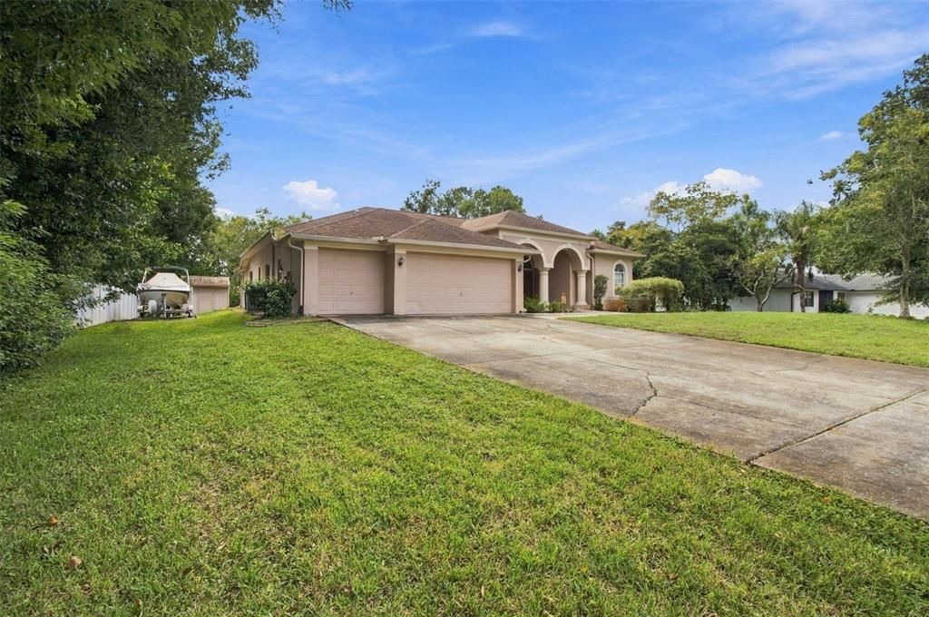 En Venta: $660,000 (4 camas, 3 baños, 2258 Pies cuadrados)