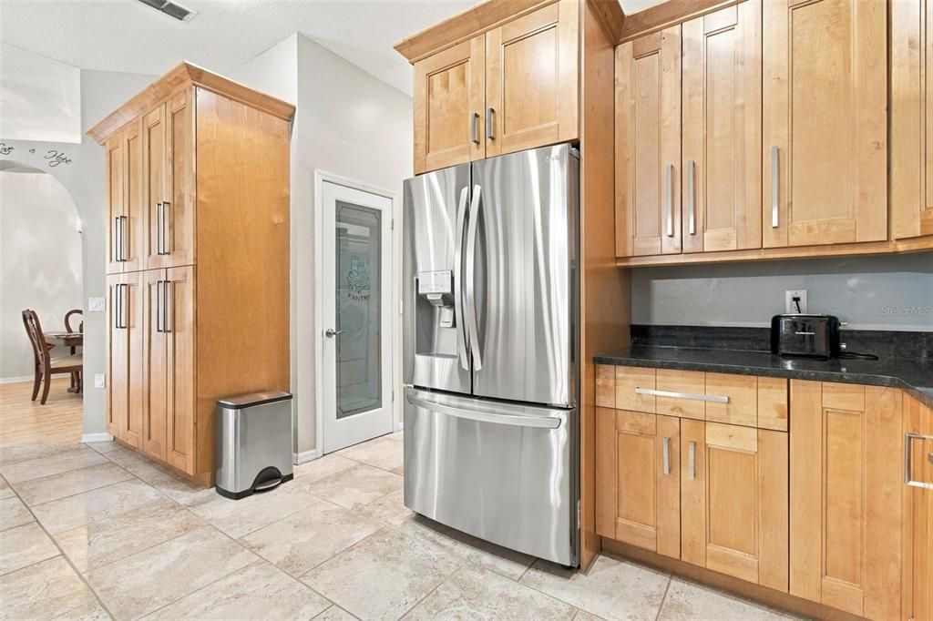 En Venta: $660,000 (4 camas, 3 baños, 2258 Pies cuadrados)