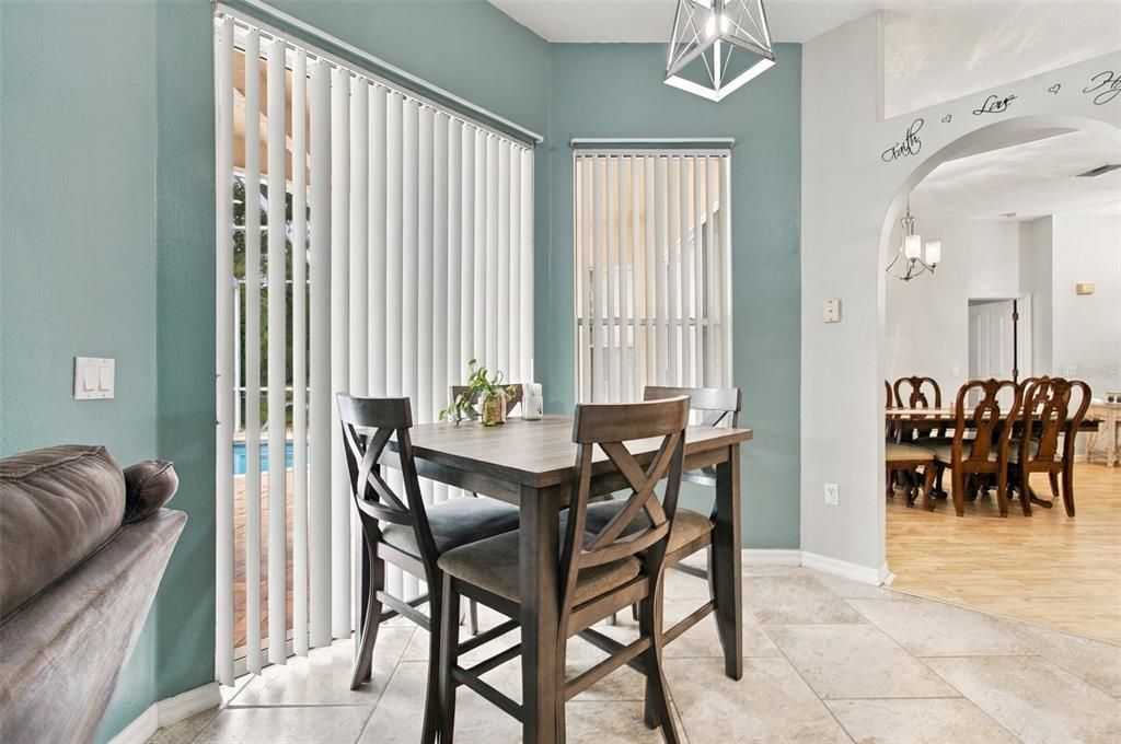En Venta: $660,000 (4 camas, 3 baños, 2258 Pies cuadrados)