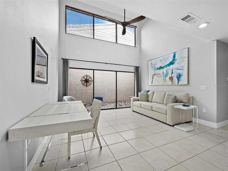 En Venta: $1,495,000 (3 camas, 2 baños, 2204 Pies cuadrados)
