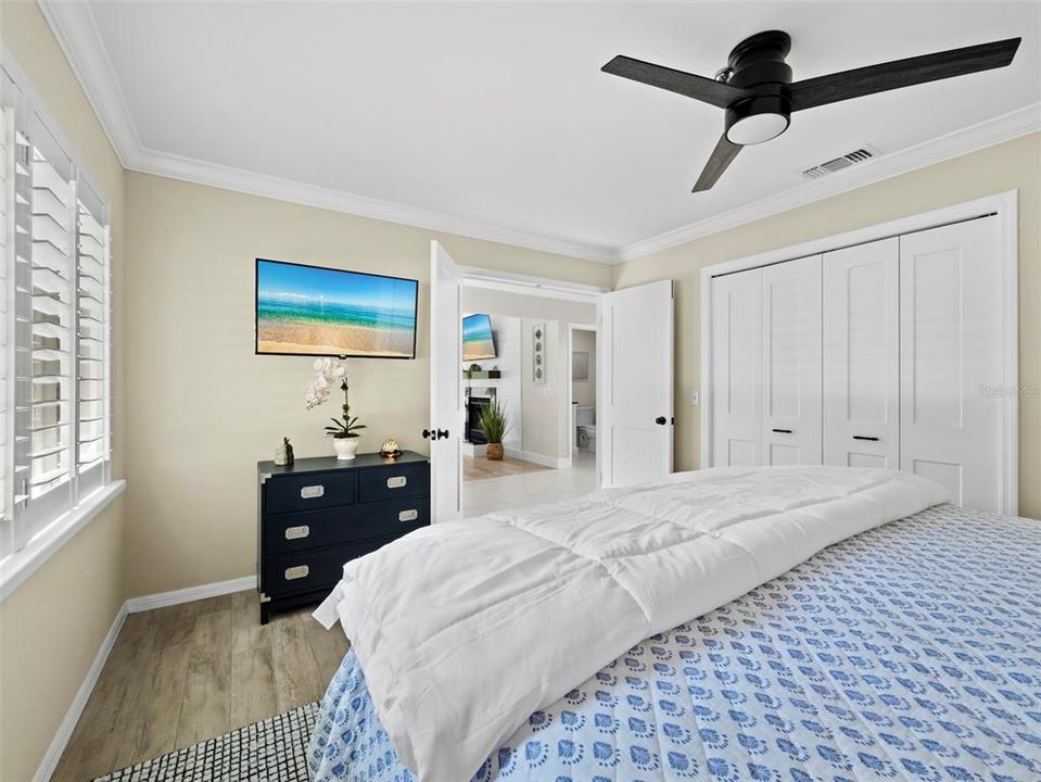 En Venta: $1,495,000 (3 camas, 2 baños, 2204 Pies cuadrados)