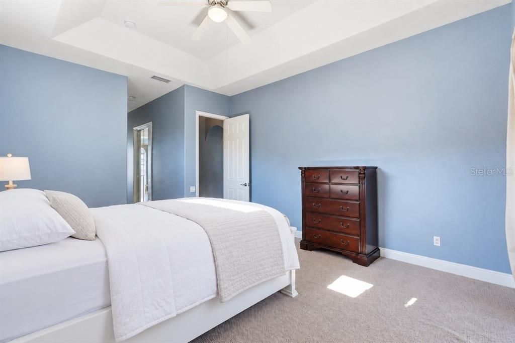 For Sale: $700,000 (3 beds, 2 baths, 2210 Square Feet)