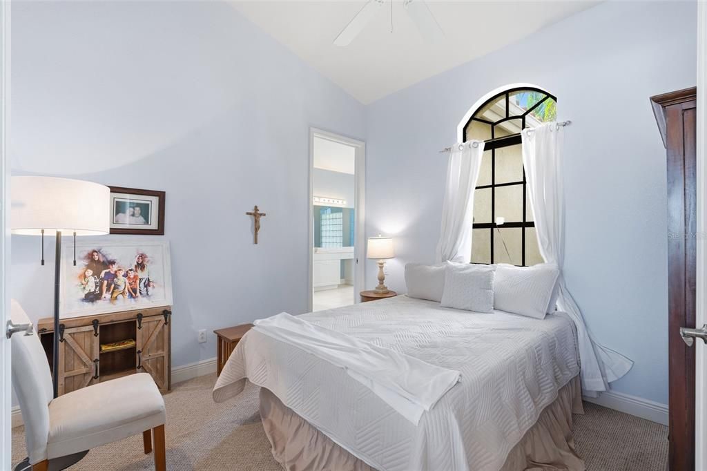 For Sale: $700,000 (3 beds, 2 baths, 2210 Square Feet)