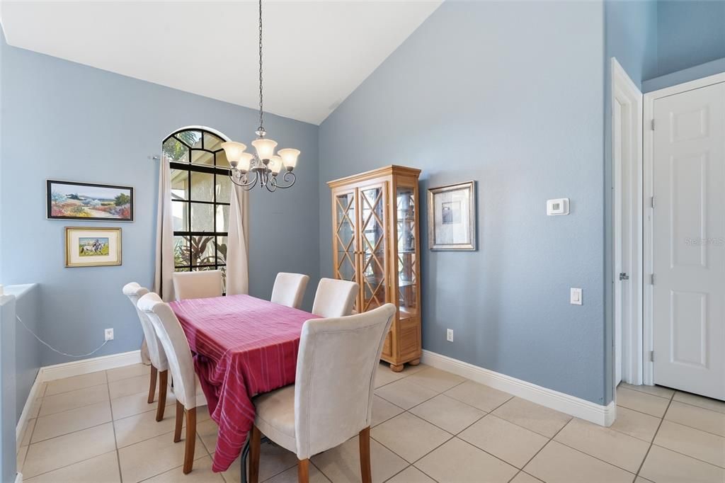 For Sale: $700,000 (3 beds, 2 baths, 2210 Square Feet)