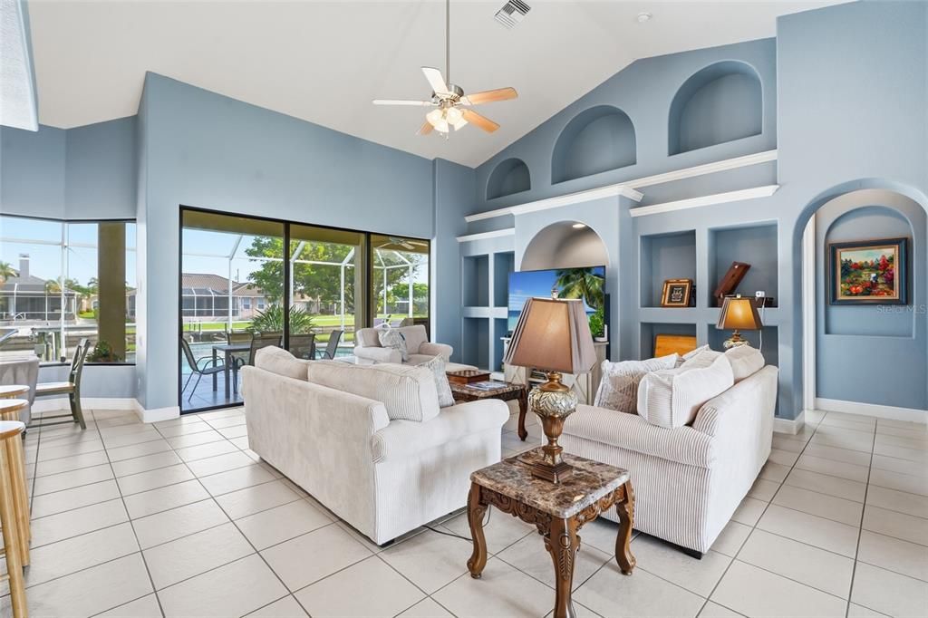 For Sale: $700,000 (3 beds, 2 baths, 2210 Square Feet)