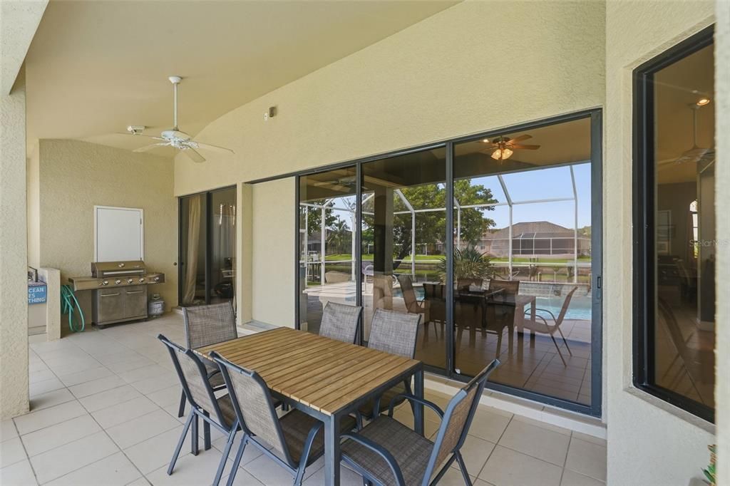 For Sale: $700,000 (3 beds, 2 baths, 2210 Square Feet)