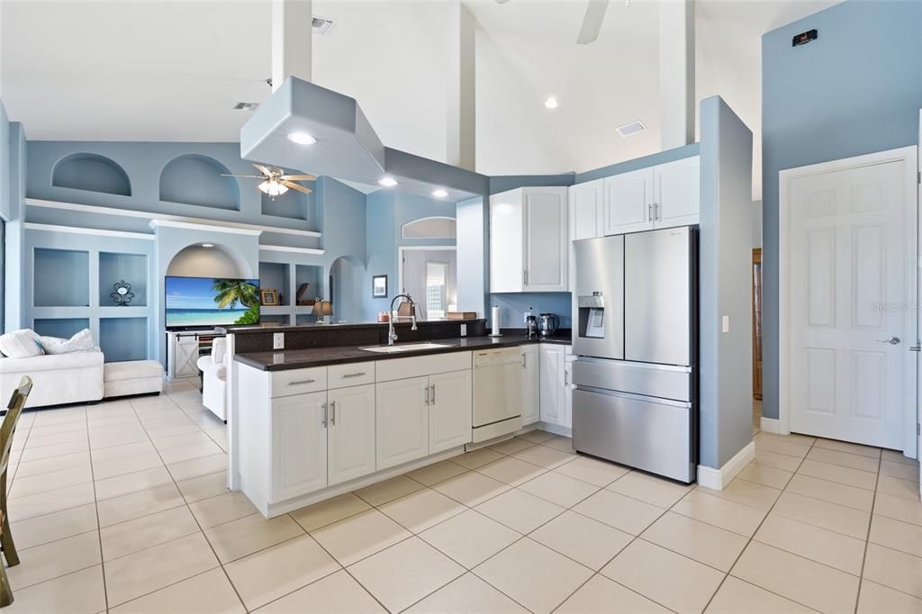 For Sale: $700,000 (3 beds, 2 baths, 2210 Square Feet)