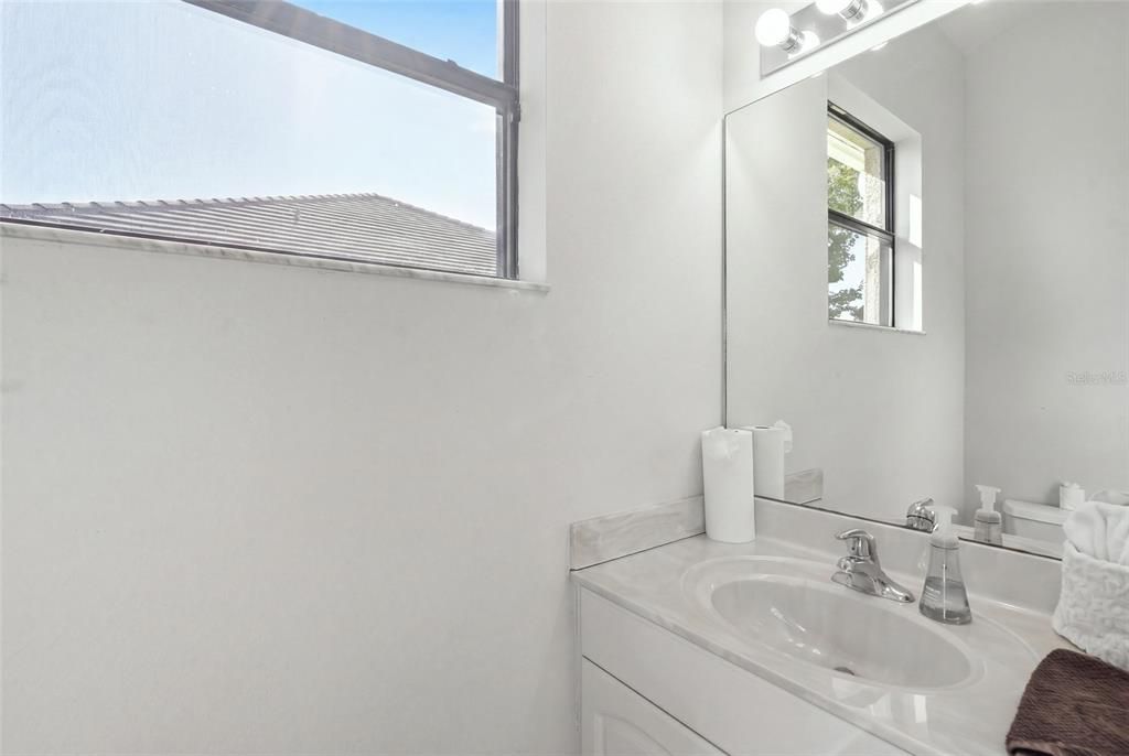 For Sale: $700,000 (3 beds, 2 baths, 2210 Square Feet)