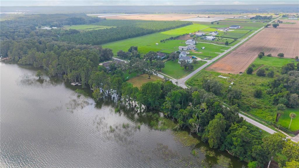 En Venta: $739,000 (1.21 acres)