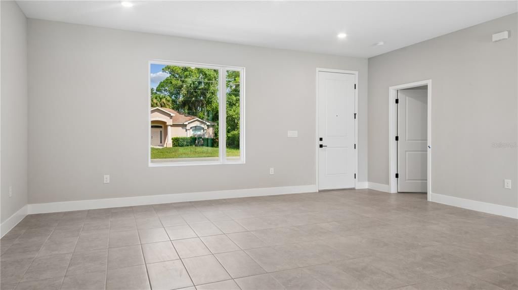 For Sale: $402,900 (4 beds, 3 baths, 2332 Square Feet)