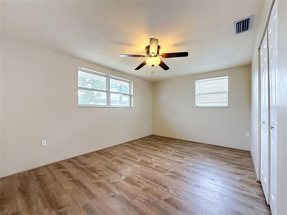 For Sale: $219,900 (3 beds, 2 baths, 1308 Square Feet)