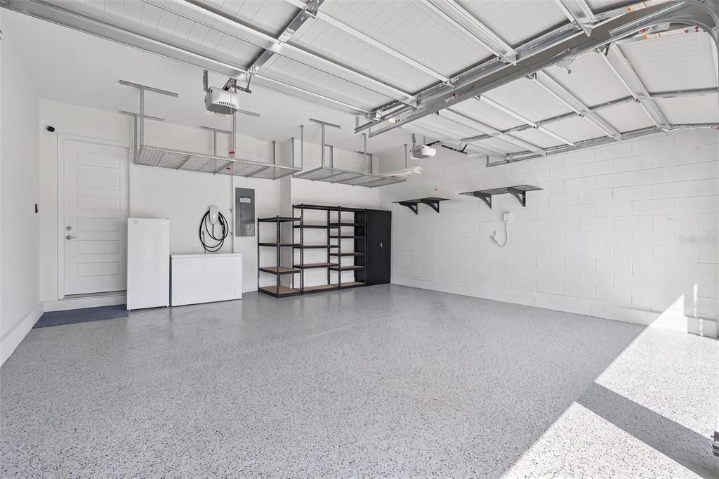 En Venta: $899,000 (4 camas, 3 baños, 3042 Pies cuadrados)