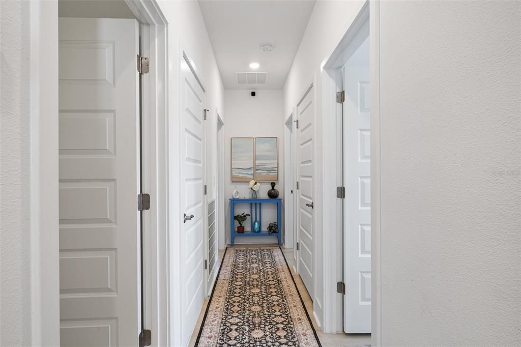 En Venta: $899,000 (4 camas, 3 baños, 3042 Pies cuadrados)